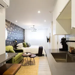 Palms Little Italy With Full Bathroom By Denstays Montréal