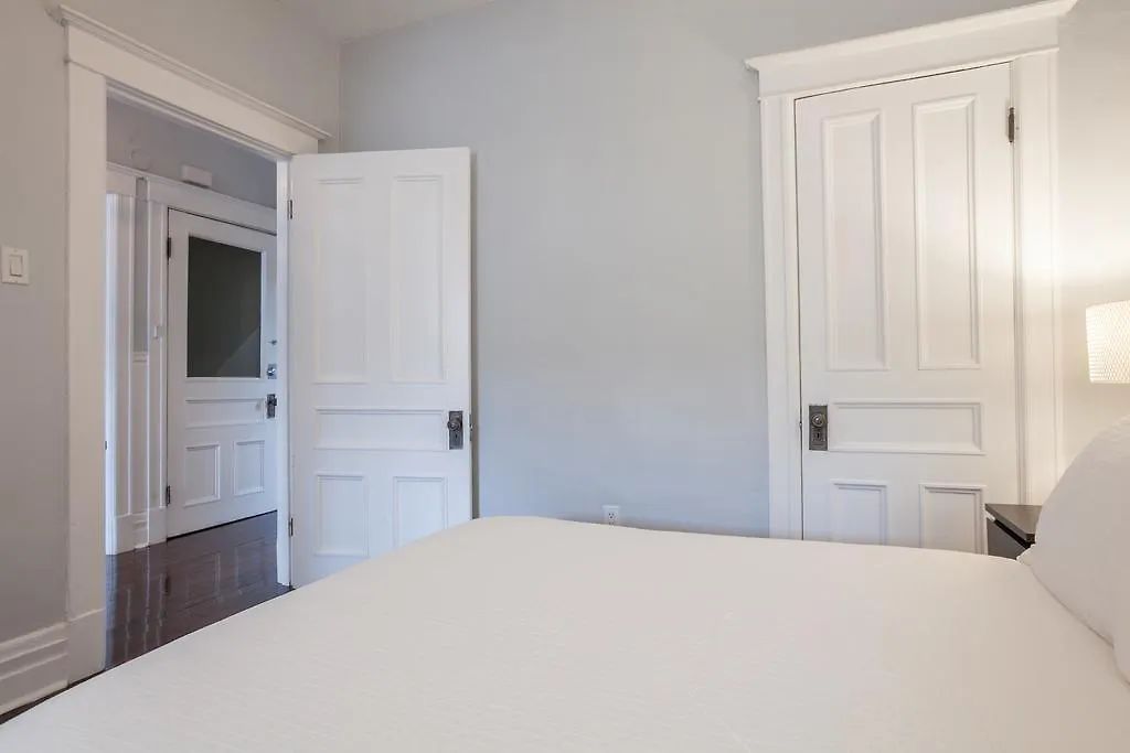 Lmvr-Spacious Apartments On Saint Laurent With Free Parking Montréal Kanada