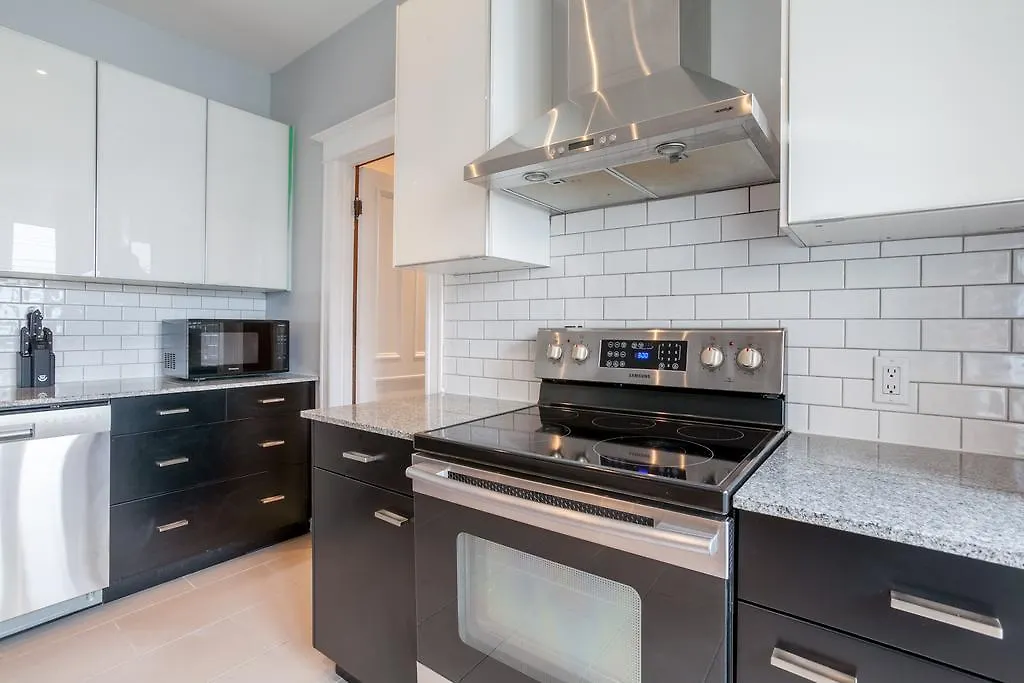 Lmvr-Spacious Apartments On Saint Laurent With Free Parking Montréal